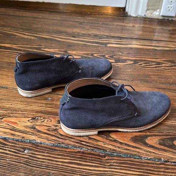 Navy suede chukka boots by Hudson - Picture 3 of 5